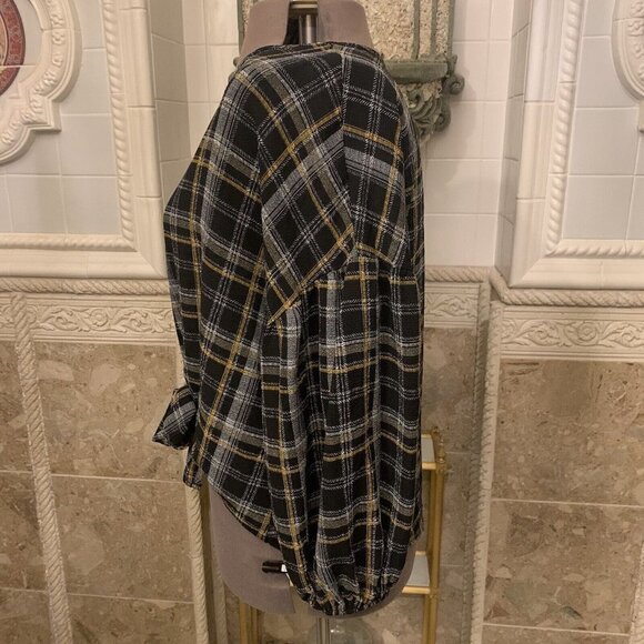 Blu Pepper. Size L. Pullover.  Balloon Sleeve. Blouson. Tie. B84. - Picture 2 of 6